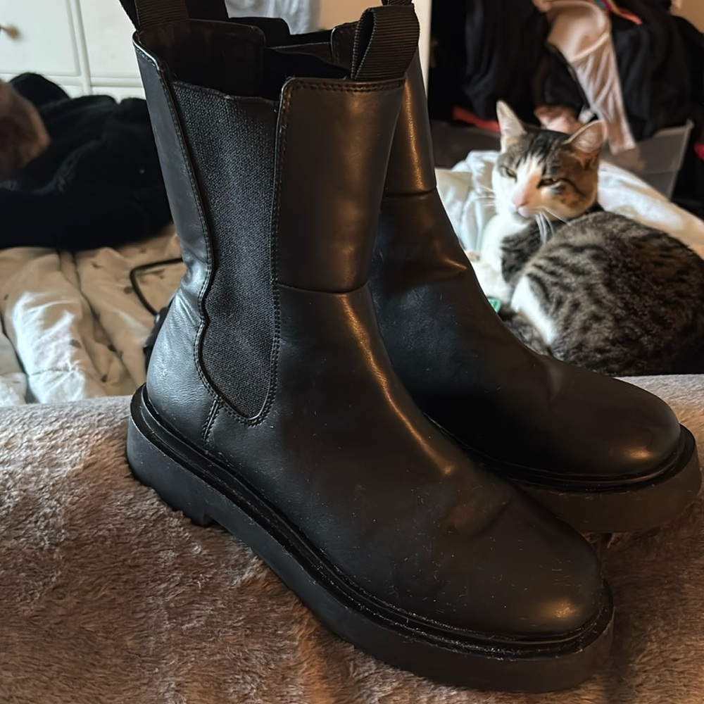 platform black boots 2/40$!